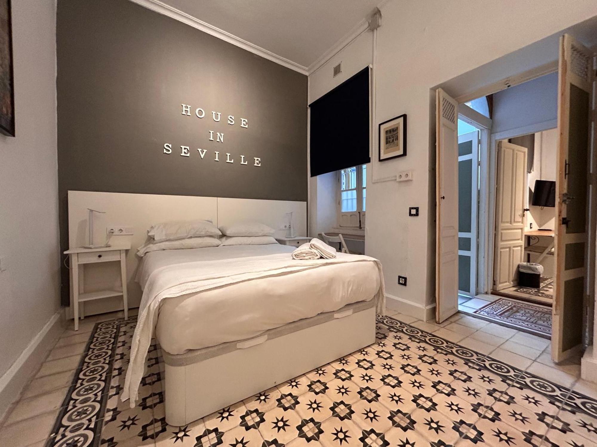 Home In Seville V33-B Экстерьер фото